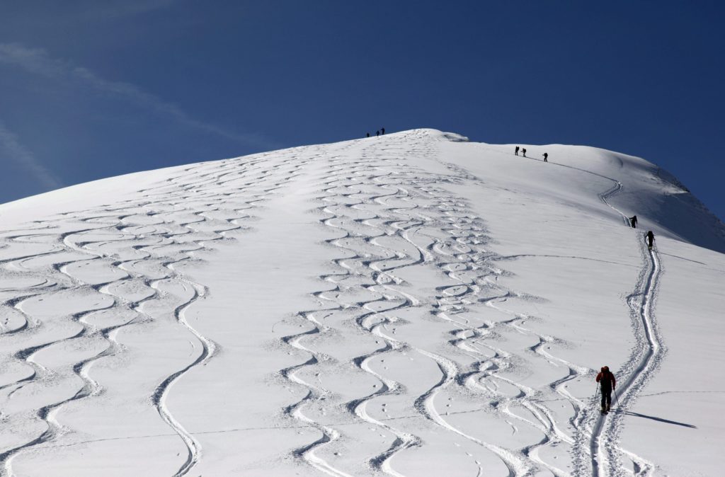 Scialpinismo in Svizzera. Foto @ ANSA
