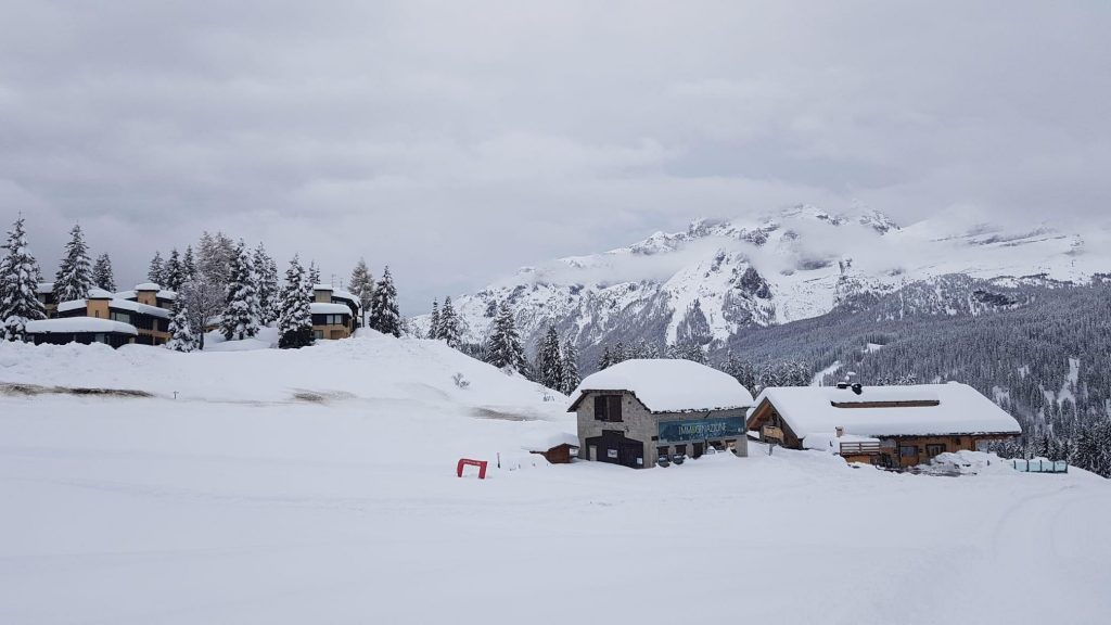 Madonna di Campiglio sotto la neve