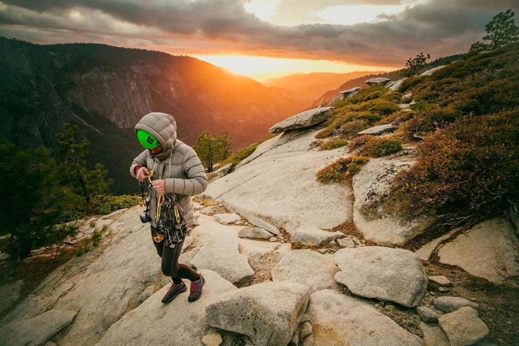 La coppia italo-austriaca ha terminato la salita nel momento stesso in cui, dopo giorni di nuvolosità, il sole ha deciso di fare capolino - Foto Instagram Jacopo Larcher