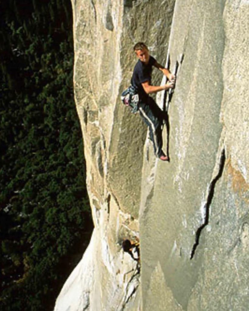 Leo Houlding su El Cap in uno scatto di 18 anni fa di Andrew McGarry - Foto Instagram Tommy Caldwell