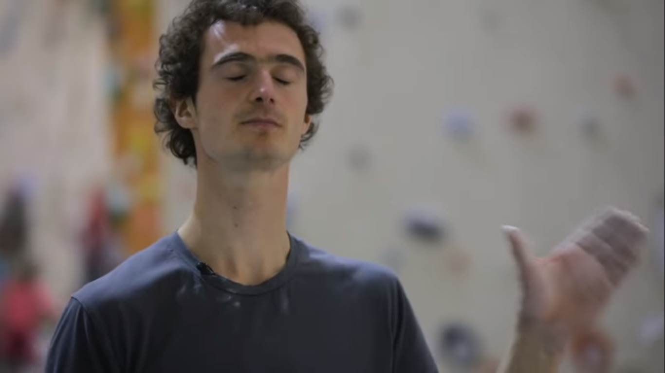 adam ondra road to tokyo, sfida, training