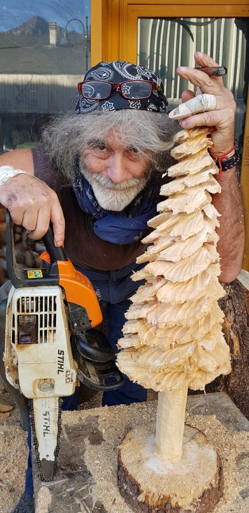 Mauro Corona, lo scultore