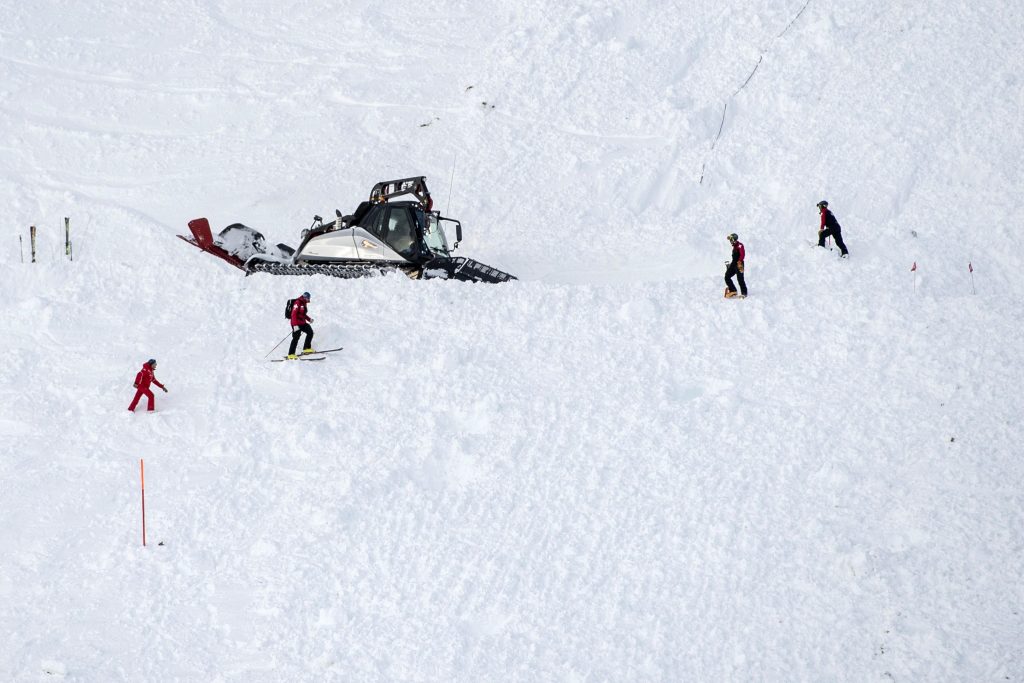 Valanga sulle piste di Andermatt. Foto @ ANSA