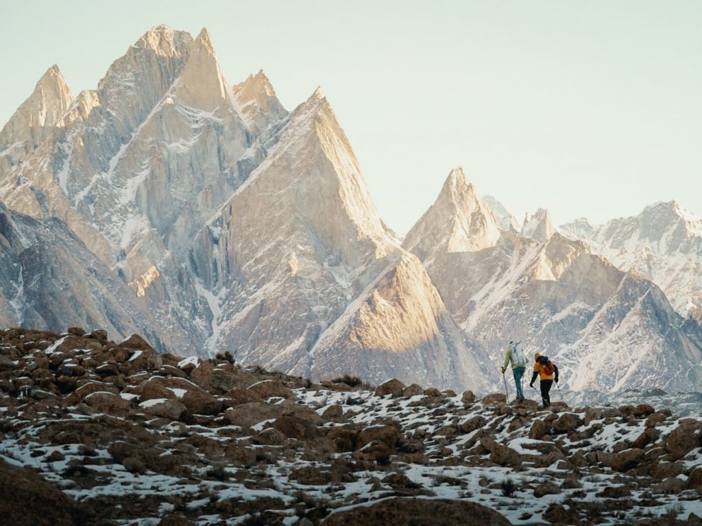 Trekking Lungo il Baltoro. Foto @ Simone Moro - Matteo Pavana