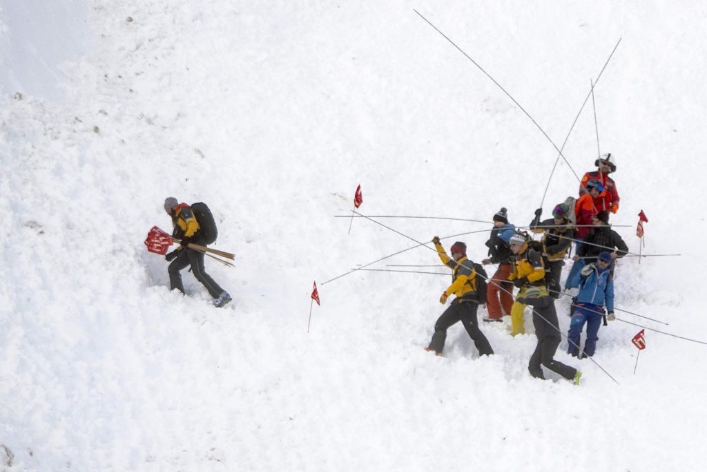 Valanga sulle piste di Andermatt. Foto @ ANSA