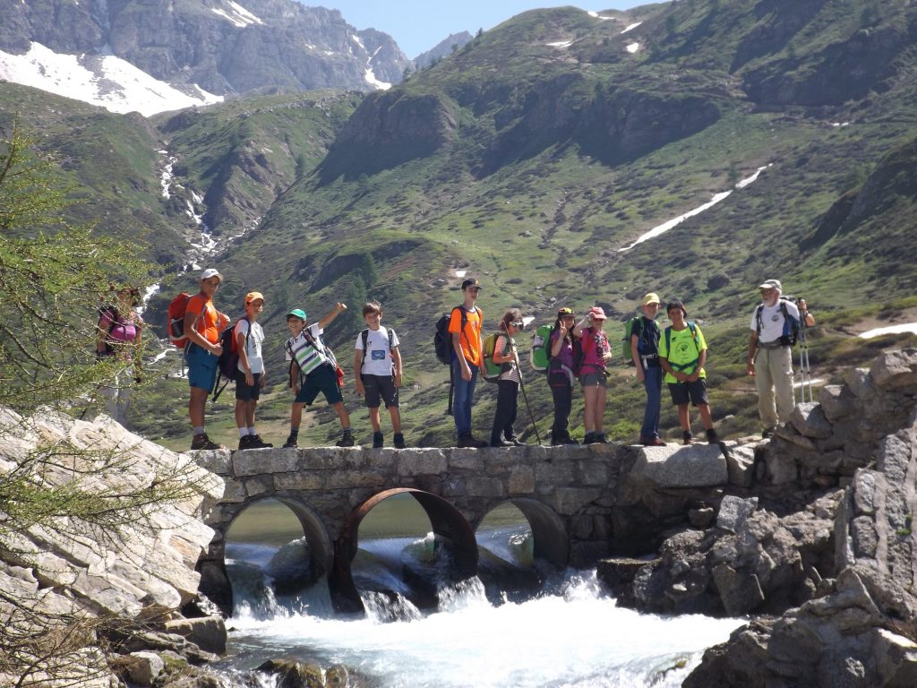 Foto di giovani CAI all'Alpe Devero - Foto Club Alpino Italiano