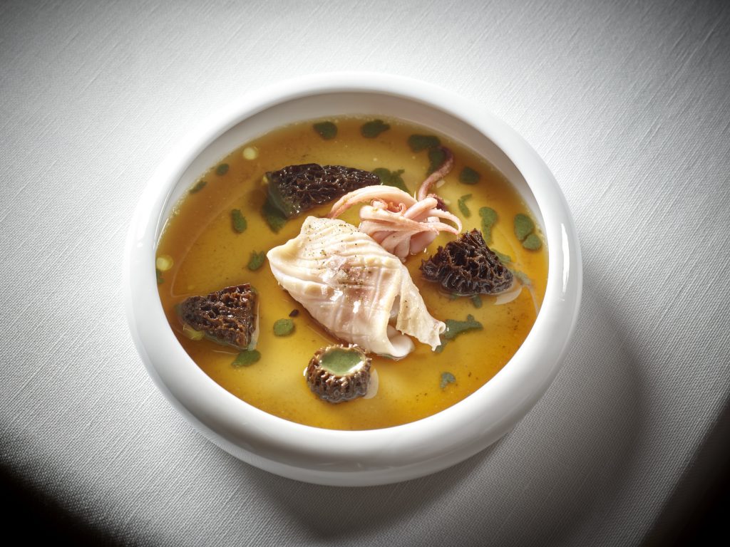 Brodetto di Spugnole, totano e Fito placton, piatto del DV Chalet