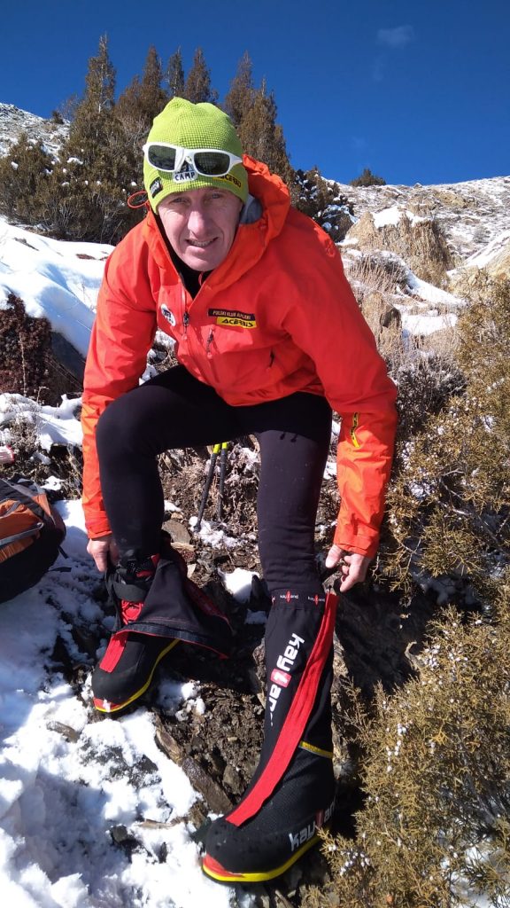 Denis Urubko in acclimatamento sopra Skardu nell