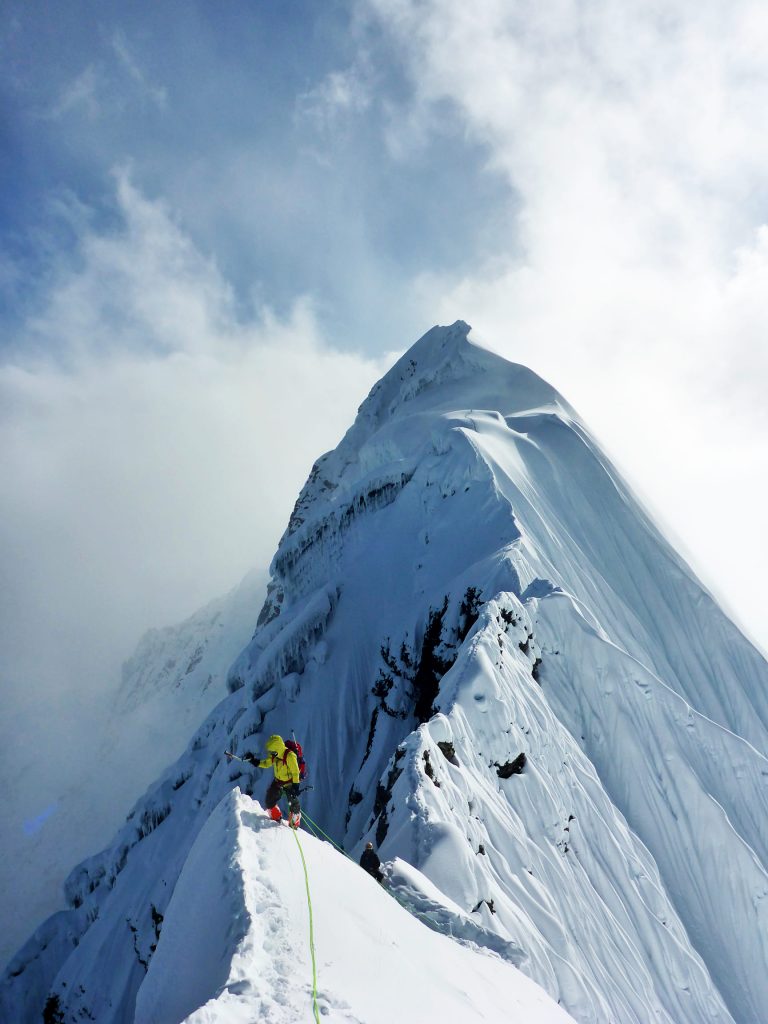 Pangpoche I, la sottile cresta a 6500m