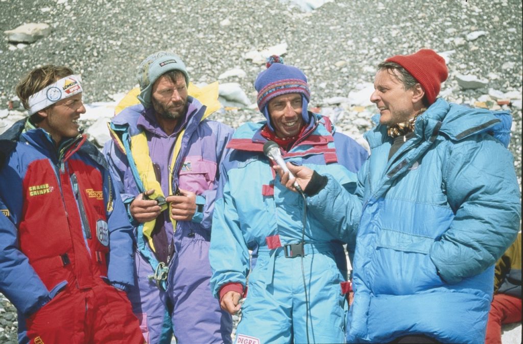 Lhotse, anni 90. Agostino Da Polenza, accanto Benoit Chamoux, a sx un giovane Simone Moro