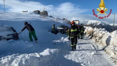 Photo of Piemonte: vento forte, 120 persone bloccate. In Trentino scialpinista travolto da una valanga