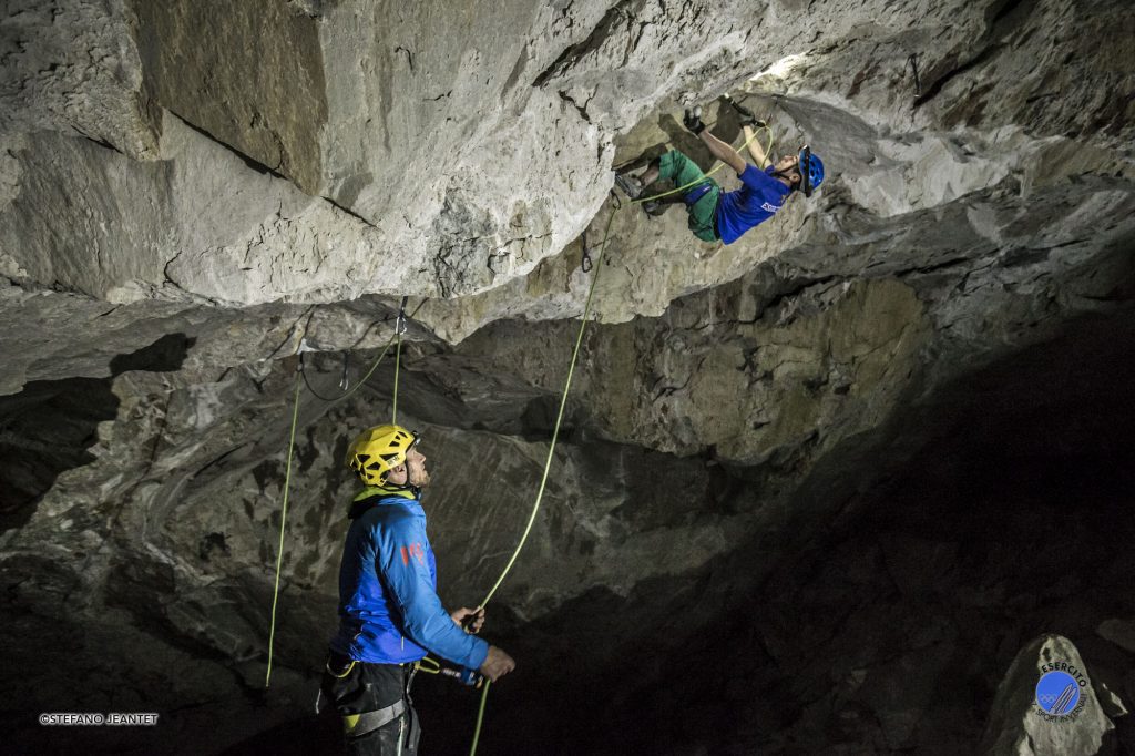 Filip Babicz su "Ade Integrale. Foto Stefano Jeantet