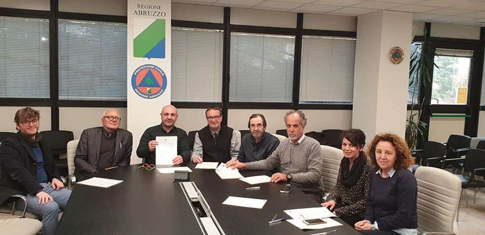 La firma della convenzione per l