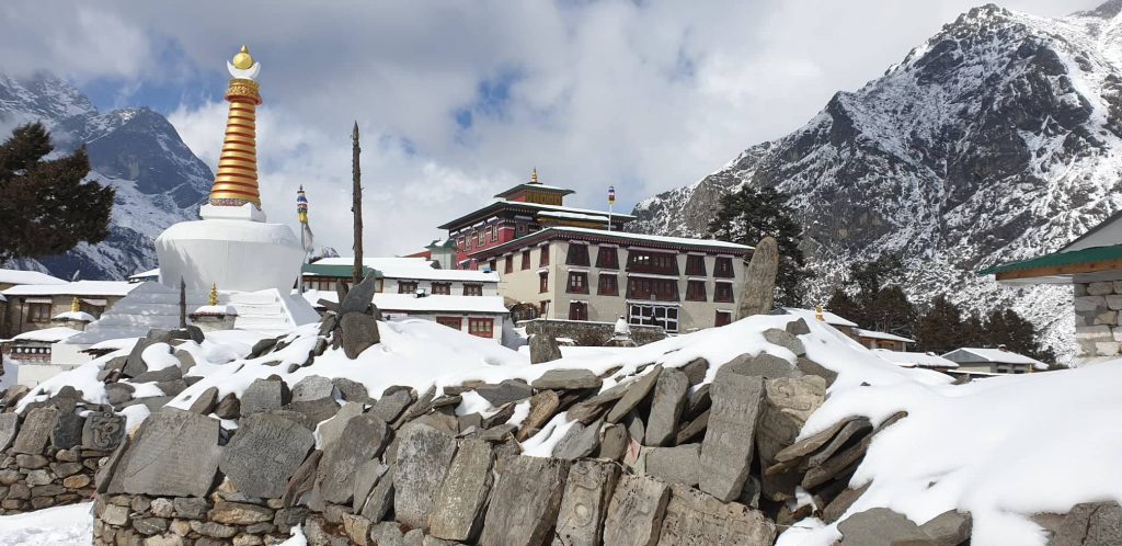 A Tengboche, spedizione al Lobuche. Foto @ Russianclimb