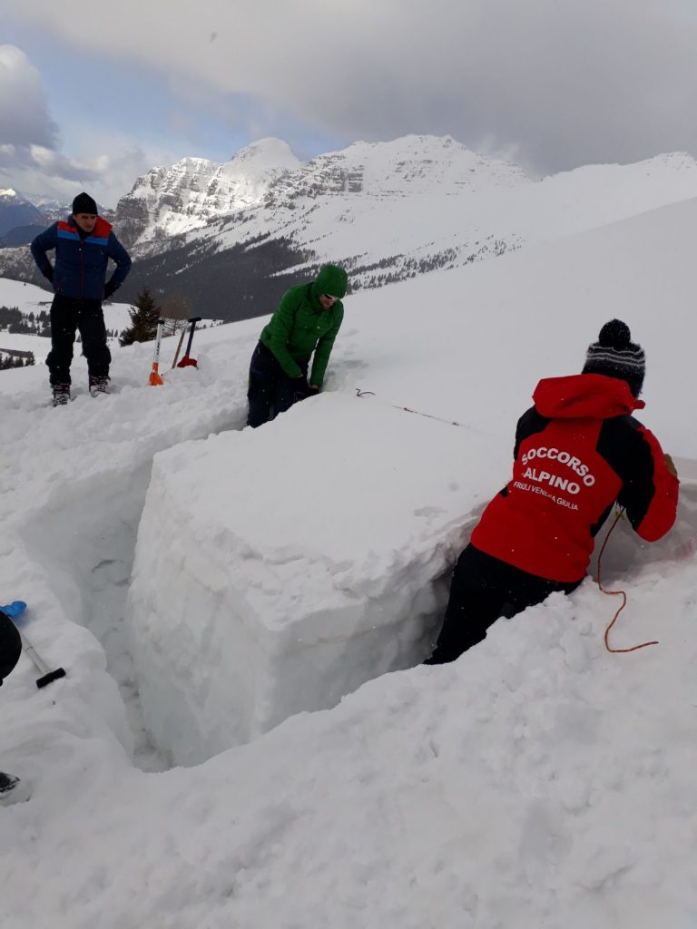 Sicuri con la neve - Foto CNSAS FVG