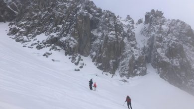 Photo of Monte Bianco. Soccorsi alpinisti francesi bloccati sul ghiacciaio del Toula