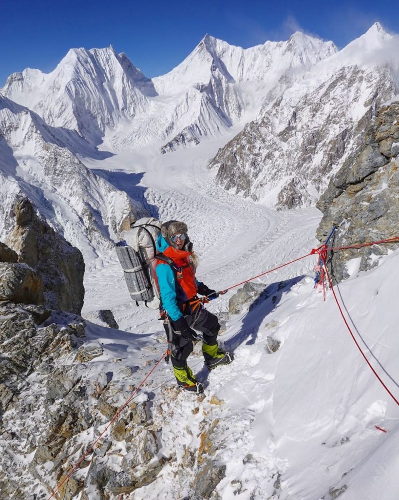 Lotta Hintsa sul Broad Peak. Foto @ Don Bowie