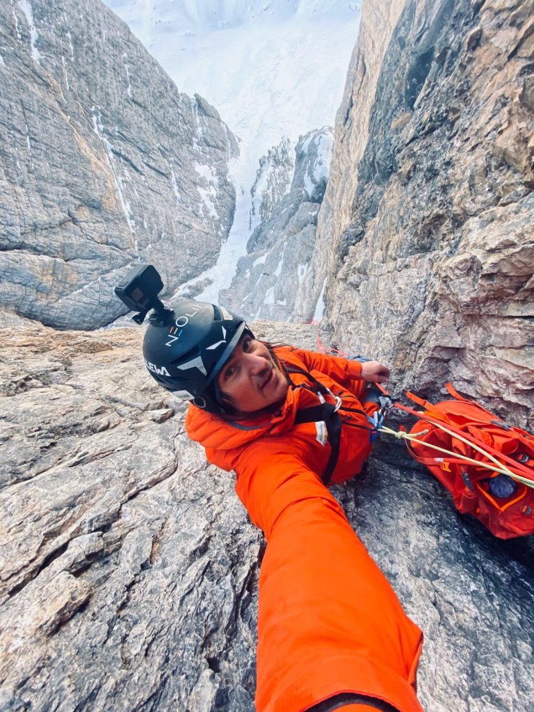 Sulla Via Dülfer alla Cima Grande. Foto Simon Gietl