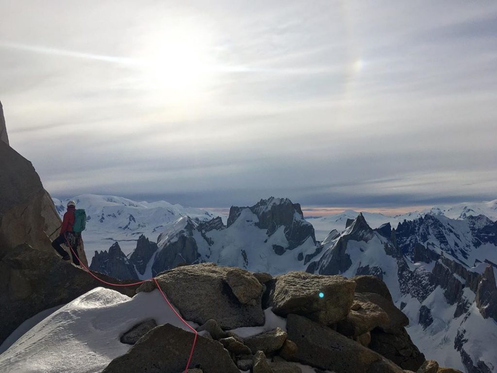 "Tre guglie tra alba e tramonto, una giornata fantastica" - Foto Instagram Alex Honnold