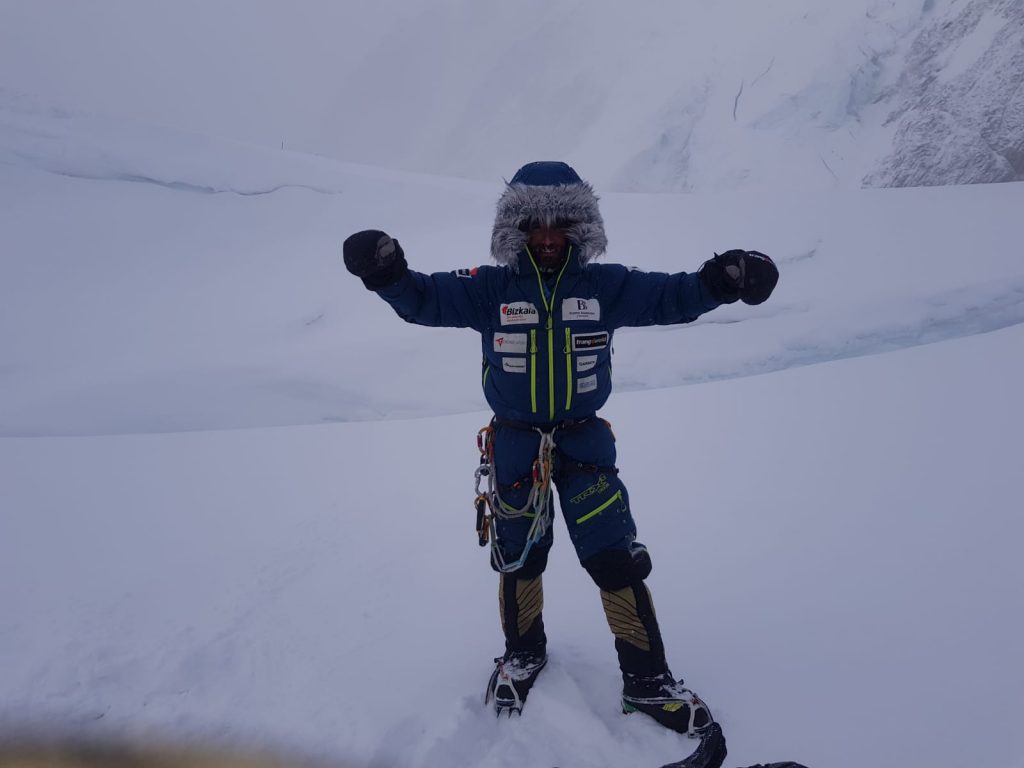 Durante il tentativo di vetta. Foto @ Alex Txikon