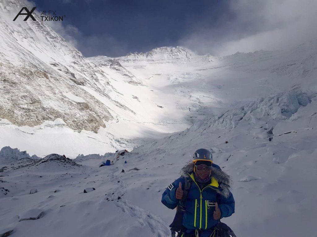 Durante il tentativo di vetta. Foto @ Alex Txikon