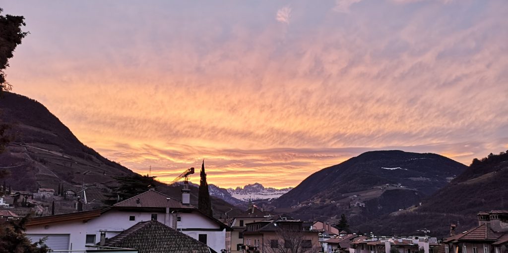 Il Catinaccio dalla cucina di casa, di Stefano Febbroni