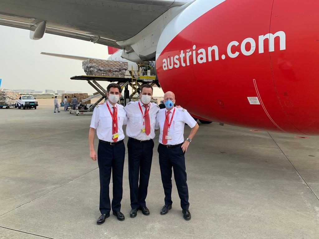 Staff Austrian Airlines - Foto Ufficio Stampa Salewa - Oberalp Group