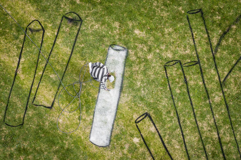 I gessetti prendono forma - Ph. Valentin Flauraud per Saype