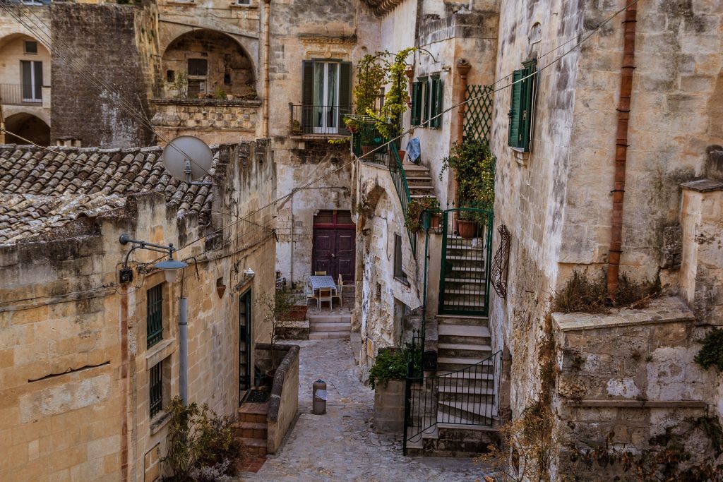 Tra i vicoli di Matera - Foto chatst2 @Pixabay