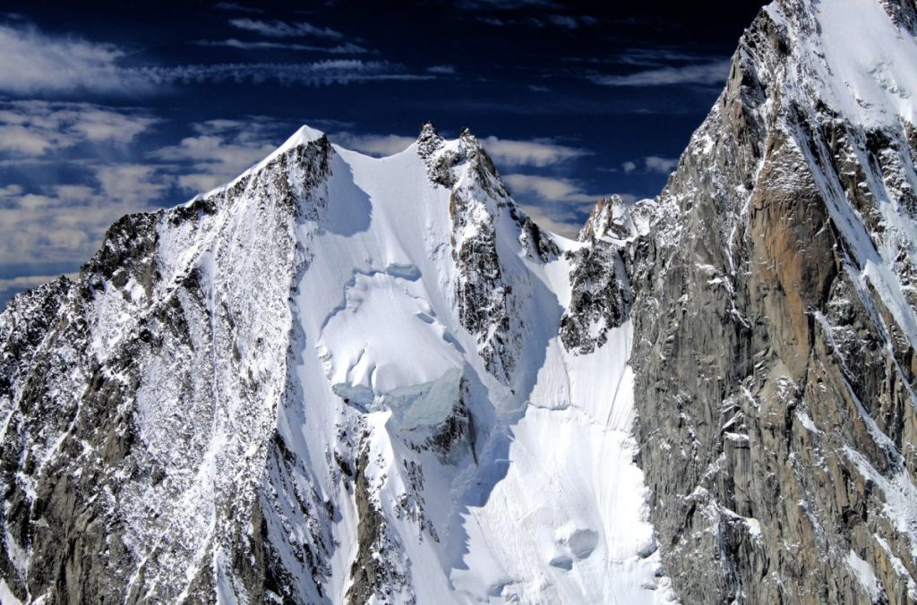 aiguille, peuterey, monte bianco