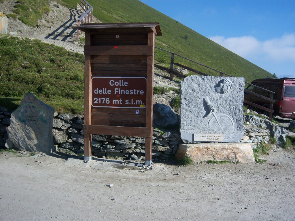 Il Colle delle Finestre come si presentava prima