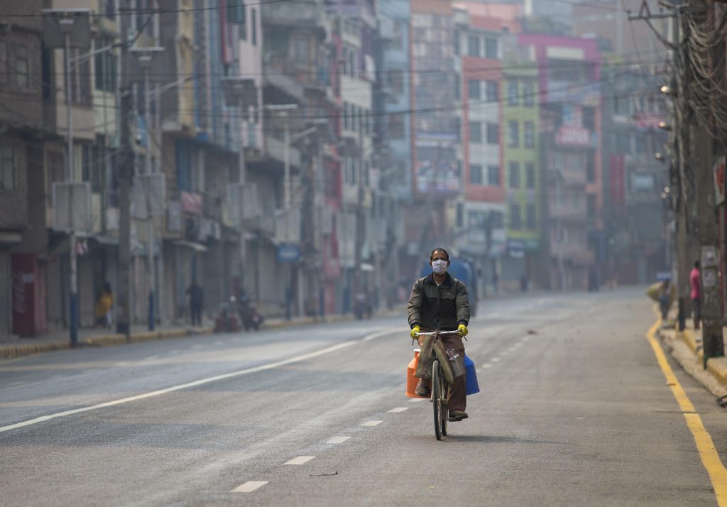 Kathmandu durante il lockdown. Foto @ ANSA EPA/NARENDRA SHRESTHA