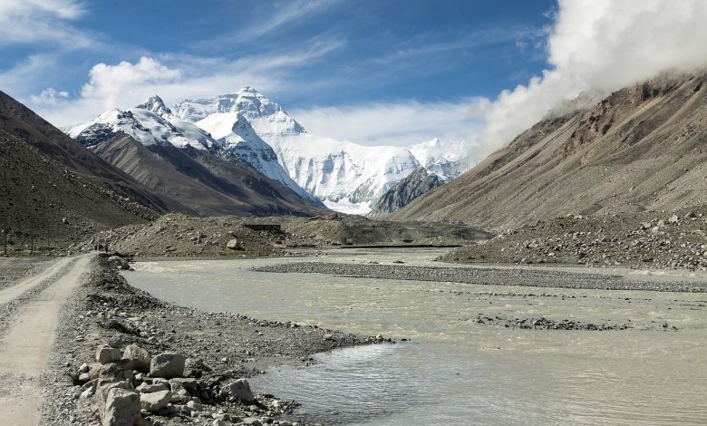 altezza everest