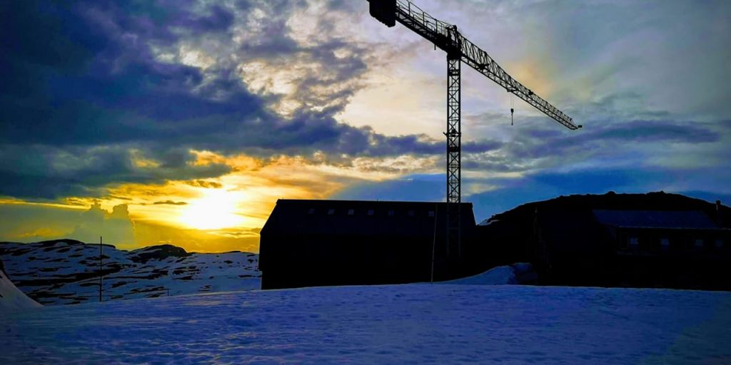 Lavori in corso al rifugio Boè - Foto FB Rifugio Boè Cai-Sat