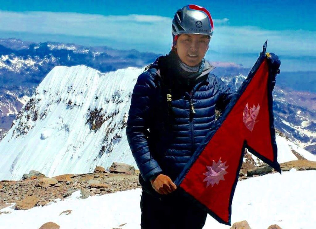 In montagna. Foto Facebook Pasang Lhamu Sherpa Akita