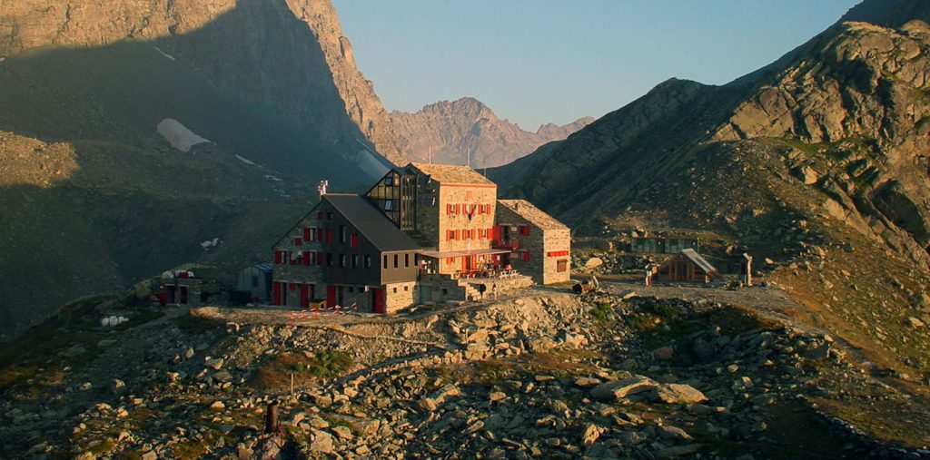 Rifugio Quintino Sella al Monviso, foto @ CAI