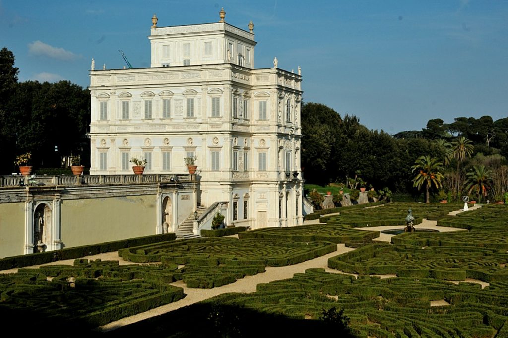 Villa Pamphilj, il Casino del Bel respiro che ospita gli Stati generali