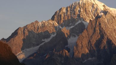 Photo of Bonatti e Oggioni sul Pilastro Rosso di Brouillard
