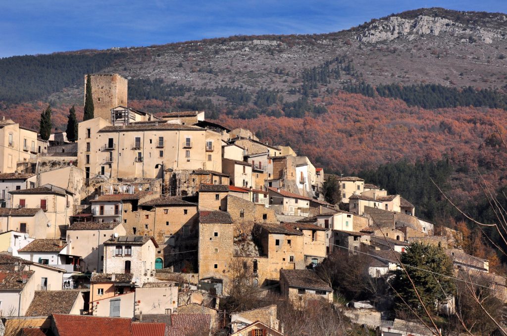 Castel di Ieri, in Valle Subequana