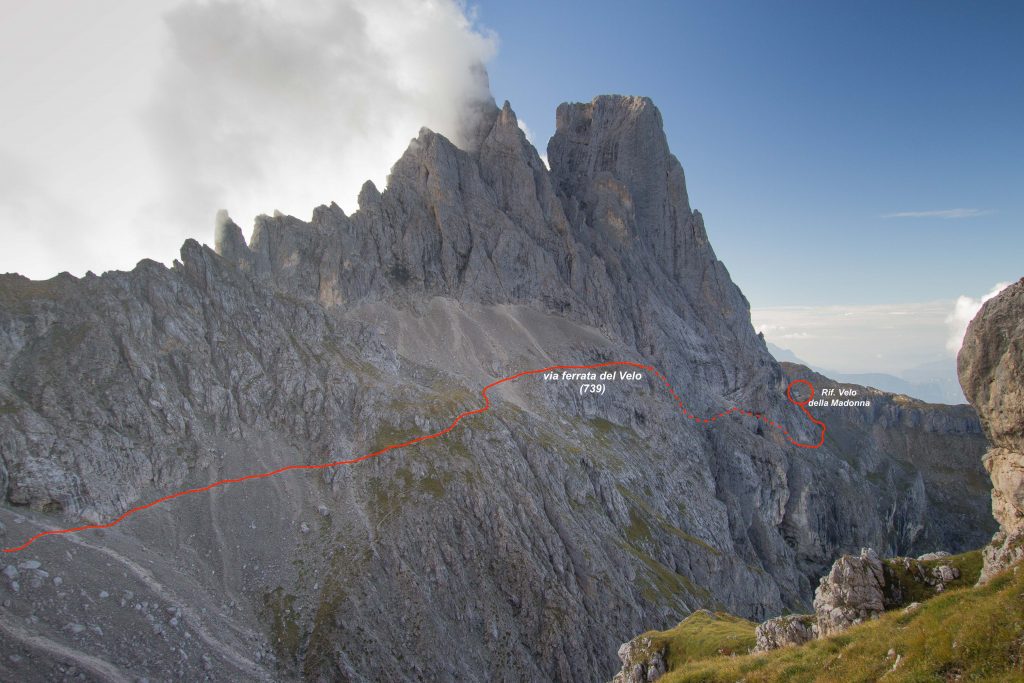 Via ferrata verso il rifugio Velo