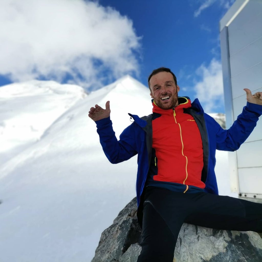 Adnrea al rifugio Gonnella. Foto Andrea Lanfri