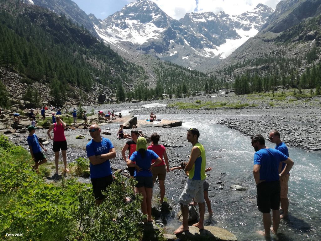 Verso il Rifugio Gerli Porro - Foto FB Club Alpino Italiano