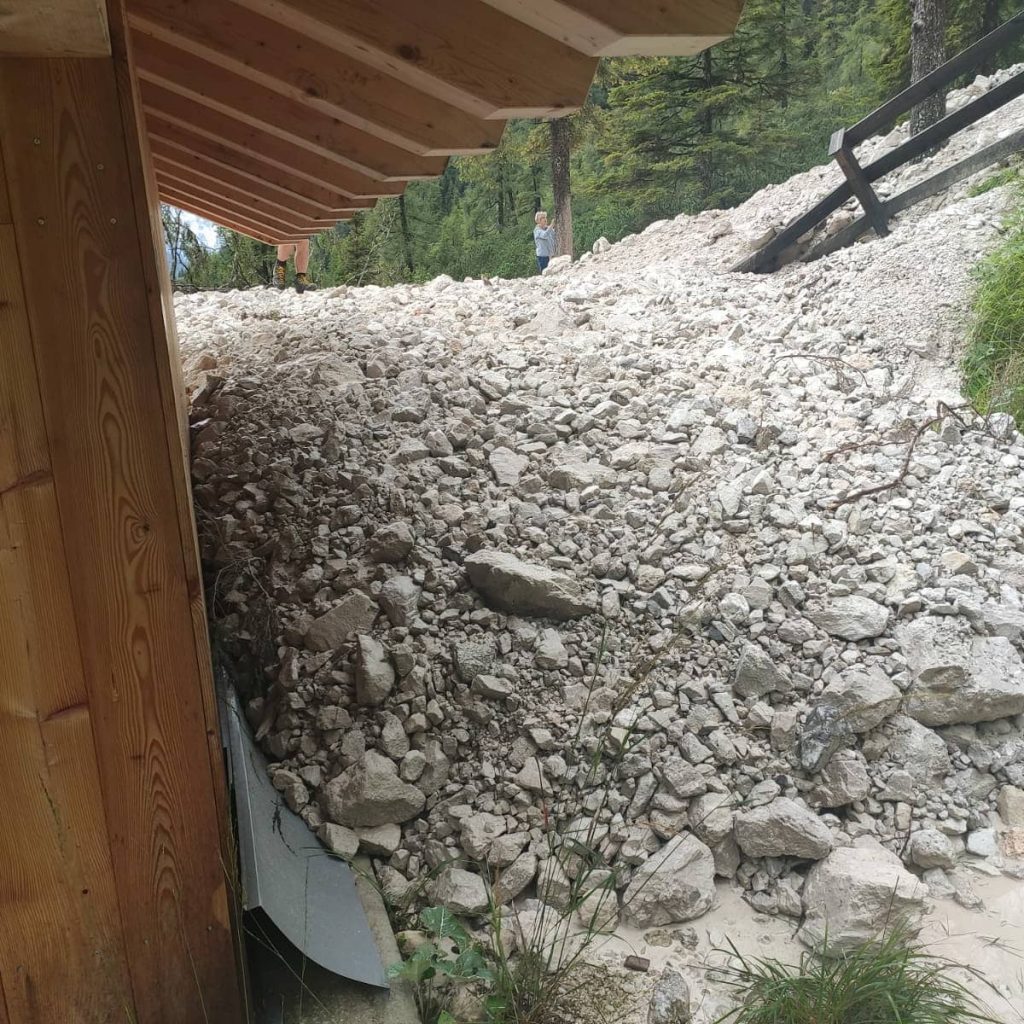 Frana Rifugio Pradidali - Foto FB Duilio Boninsegna