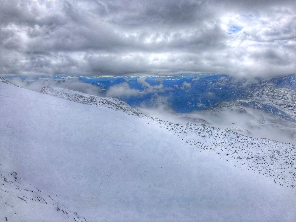 La quiete dopo la tempesta, Capanna Gnifetti - Foto FB Rifugi Monterosa