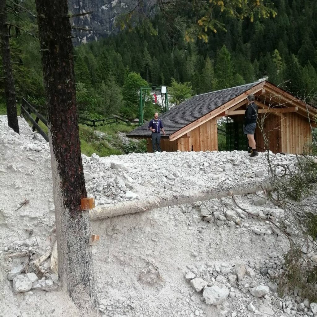 Frana Rifugio Pradidali - Foto FB Duilio Boninsegna