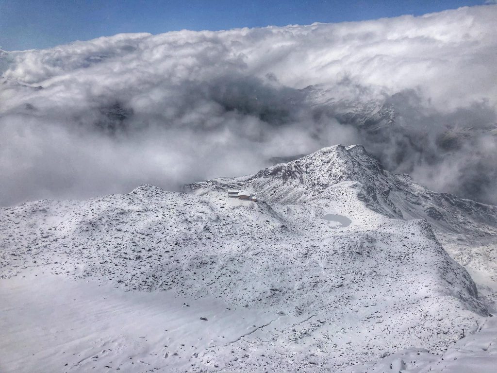La quiete dopo la tempesta, Capanna Gnifetti - Foto FB Rifugi Monterosa