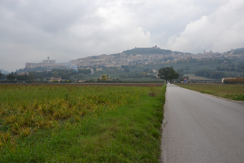 Cammiando verso Assisi. Foto Gian Luca Gasca