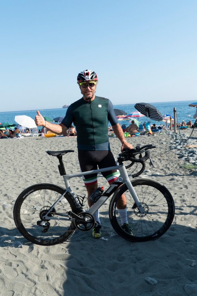 Partenza dalla spiaggia di Genova Voltri - Foto Nico Valsesia