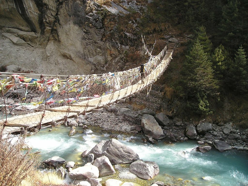 Ponte tibetano, Nepal - Foto Simon Steinberger @Pixabay