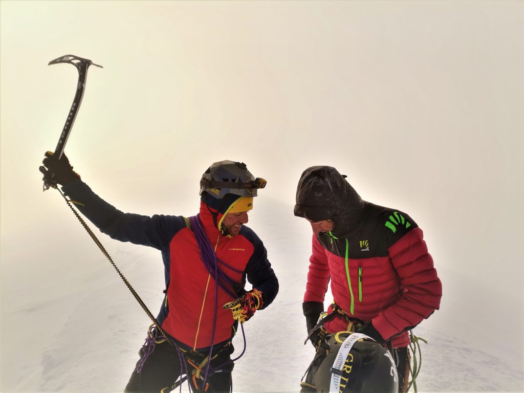 Massimo Coda e Adnrea Lanfri in cima al Monte Bianco. Foto Andrea Lanfri